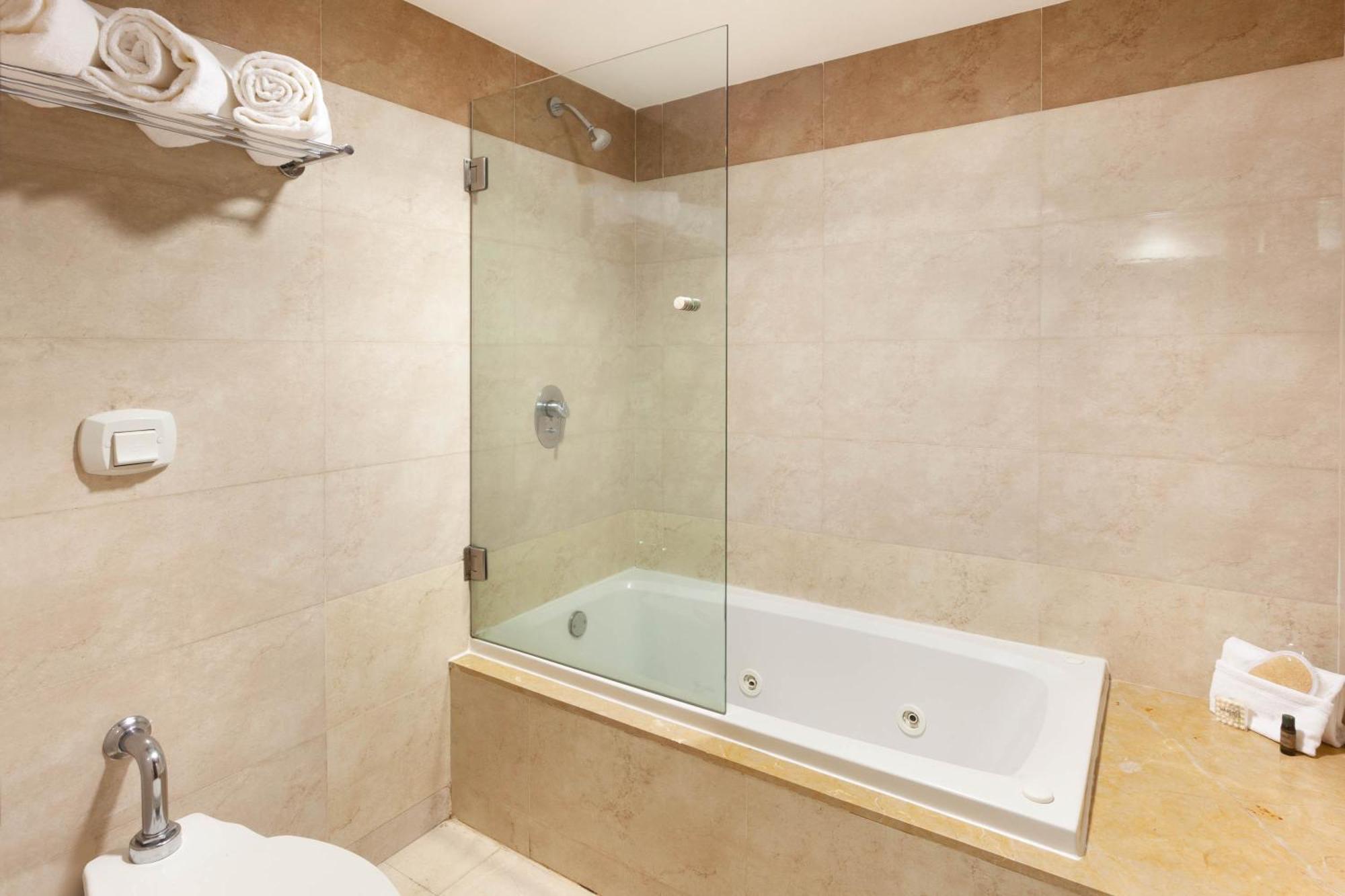Hotel Ramada Plaza By Wyndham Veracruz